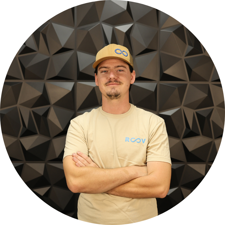 Stevie Baker — Installer at Roov